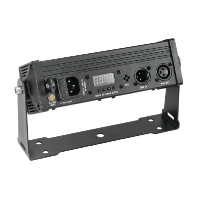 Dispositivo de luz LED preto com display digital e conectores XLR