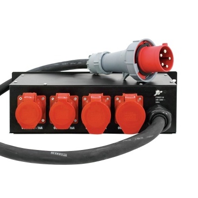 Distribuidor de eletricidade preto com tomadas vermelhas e ficha industrial