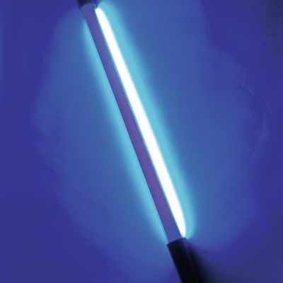 Lâmpada LED tubular azul com extremidades pretas