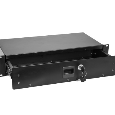 Gaveta de metal preta para rack com chave aberta