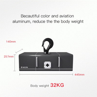 Caixa preta retangular com gancho e placa branca com cruz preta