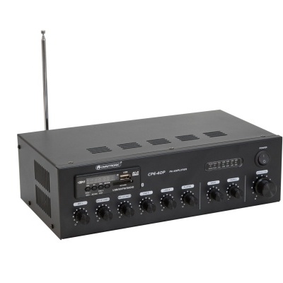 Amplificador de áudio preto com antena e botões frontais