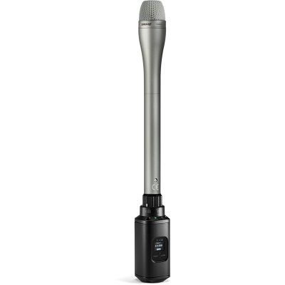 Microfone sem fios prateado com base preta e ecrã digital