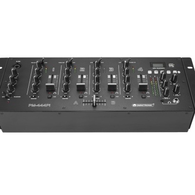 Mesa de mistura de DJ preta com botões e sliders e texto RANE MP24 + 2 PHONES