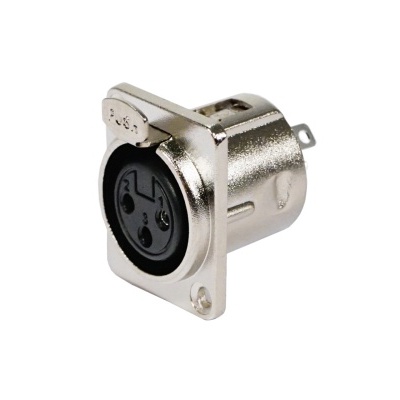 Conector XLR de metal prateado com painel e entrada preta