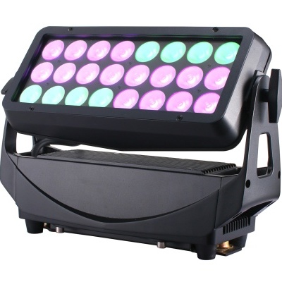 Luminária LED profissional preta com luzes roxas e verdes em suporte ajustável