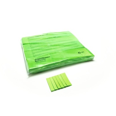 Papel crepe verde em pacote com cinco tiras recortadas na frente