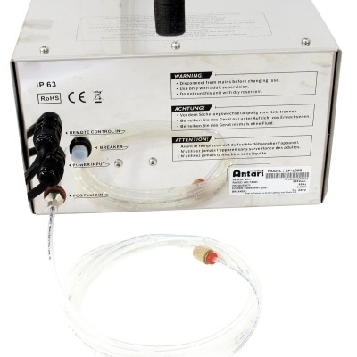 Máquina de fumo metálica prateada com tubo transparente e etiquetas de advertência