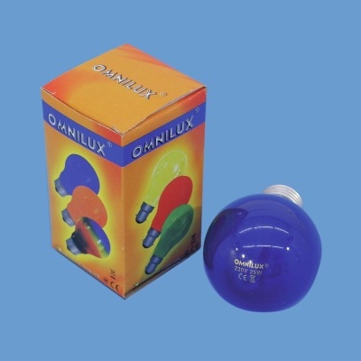 Lâmpada azul OMNILUX com embalagem colorida sobre fundo azul