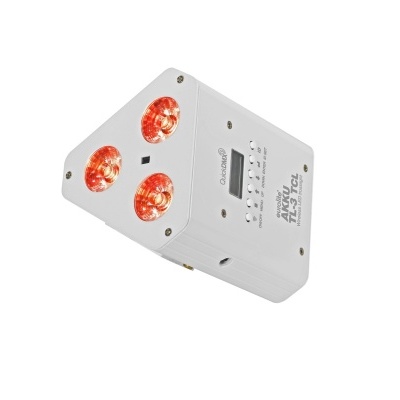 Dispositivo eletrônico branco com três luzes vermelhas e display digital