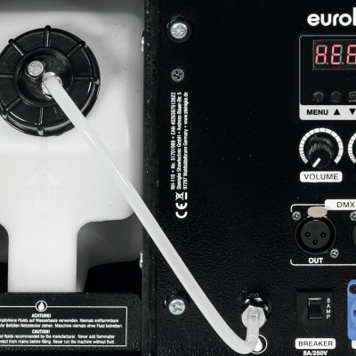 Máquina de efeito Eurolite com reservatório branco e painel preto de controlo