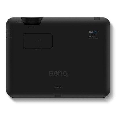 Projetor preto BenQ com logos e texto azul e branco