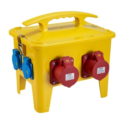Tomada industrial portátil amarela com tomadas vermelhas e azuis