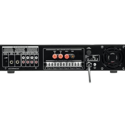 Amplificador de áudio preto com entradas RCA e terminais de colunas