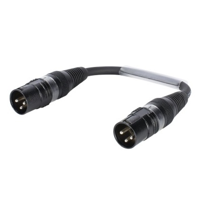 Cabo adaptador XLR curto preto com conetores macho em ambas as extremidades
