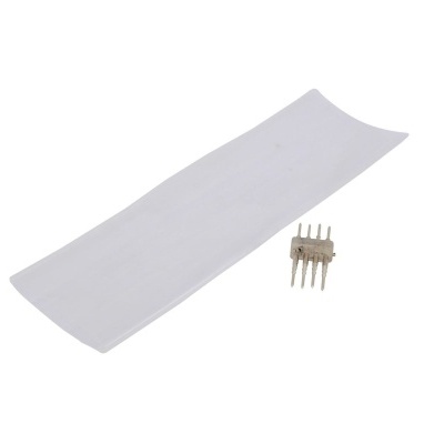 Invólucro termoretrátil branco com ficha elétrica de 4 pinos metálicos