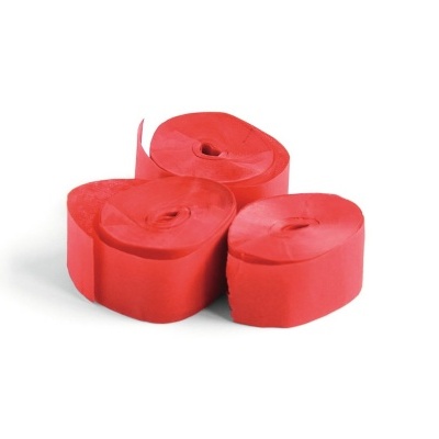 Três rolos de fita vermelha