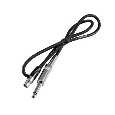 Cabo de áudio com conectores XLR e jack de 6,35 mm