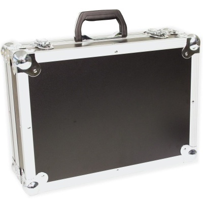 mala rígida preta com cantos metálicos e alça preta