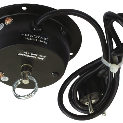 Transformador preto redondo com cabo elétrico e suporte de montagem