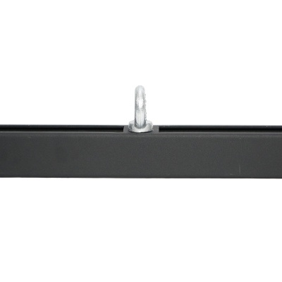 Produto metálico preto retangular com gancho metálico prateado