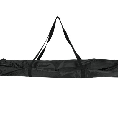 Bolsa preta de transporte em tecido alongada com alças pretas