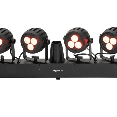 Quatro refletores LED pretos em barra preta com luzes LEDs vermelhas