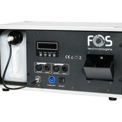 Equipamento eletrônico preto com painel e recipiente branco