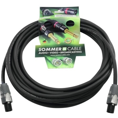 Cabo de áudio preto Sommer Cable com conectores e embalagem verde