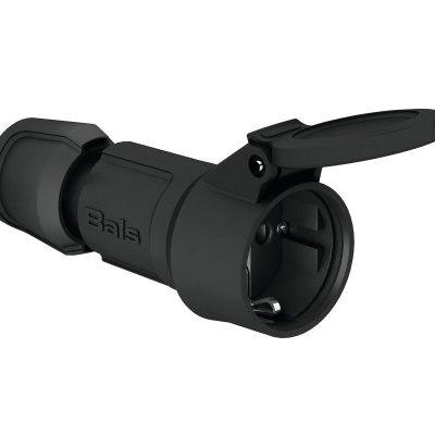 Tomada elétrica industrial preta com tampa articulada e marca 'Baks'