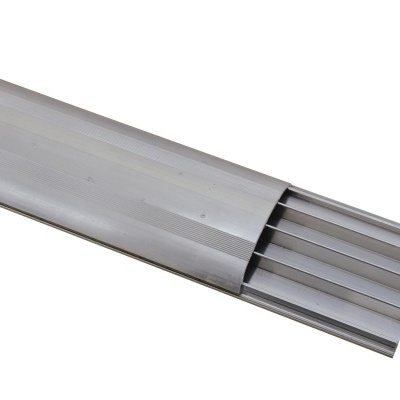 Perfil em alumínio prateado com divisórias internas