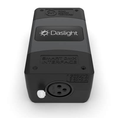 Interface eletrónica preta para sistemas de iluminação com etiqueta Daslight e conector circular