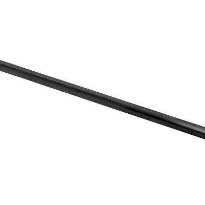 Barra metálica preta em fundo branco