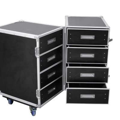 Carrinho de armazenamento com gavetas pretas e rodas azuis