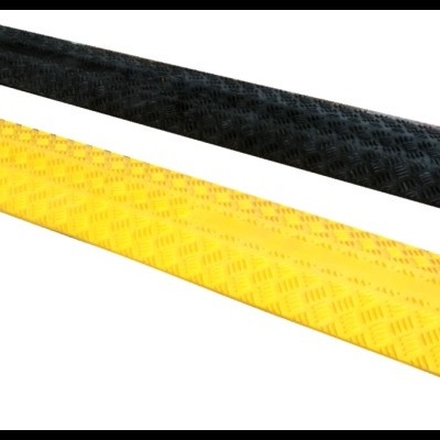 Rampas antiderrapantes para cabos, amarelo e preto, textura riscas diagonais