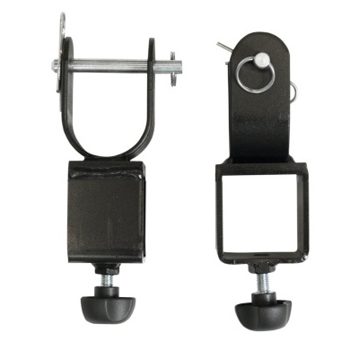 Par de grampos metálicos pretos com parafusos de ajuste e pinos de segurança