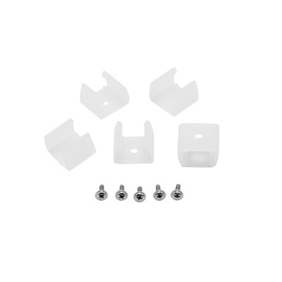 Suportes plásticos brancos e parafusos prateados sobre fundo branco