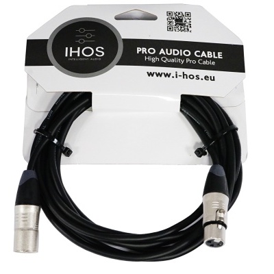 Cabo de áudio profissional preto com conectores metálicos e embalagem branca