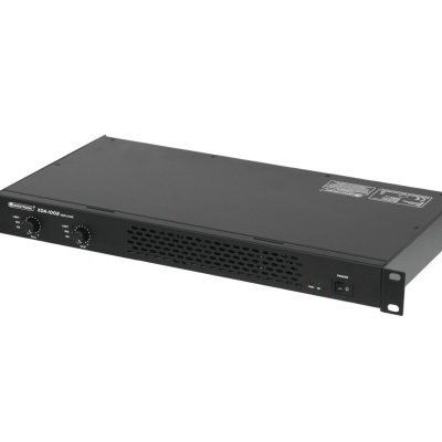 Amplificador profissional preto com botões de controlo e LEDs