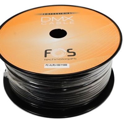 Rolo de cabo DMX preto com rótulo laranja e texto branco sobre bobina preta