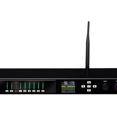 Aparelho áudio Blackwire Wi-Fi preto com visor LED e antena