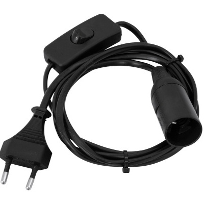 Cabo elétrico preto com ficha, interruptor e tomada