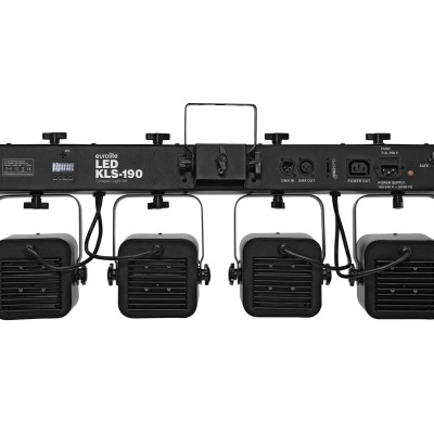 Conjunto de luzes LED quadradas no suporte horizontal preto