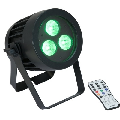 Projetor LED preto redondo com três LEDs verdes e comando remoto branco
