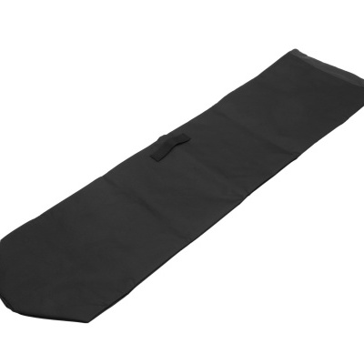 Saco de tecido preto comprido com cordão e alça central