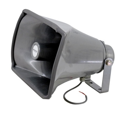 Megafone preto com suporte metálico em fundo branco