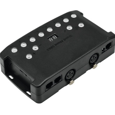 Inversor de energia preto com botões prateados e visor digital