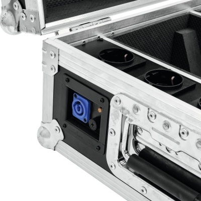 Mala metálica com pegador cromado e interior em espuma preta