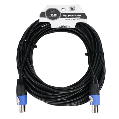 Cabo de áudio preto e azul com etiquetas