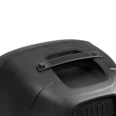 Caixa preta de plástico com alça para transporte